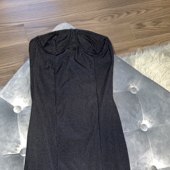 Black dress - Picture 5 of 5